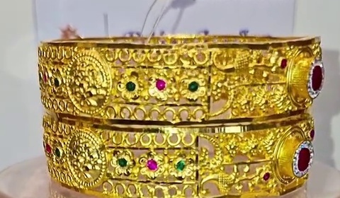 Bangles at Rajdeep Gold Palace